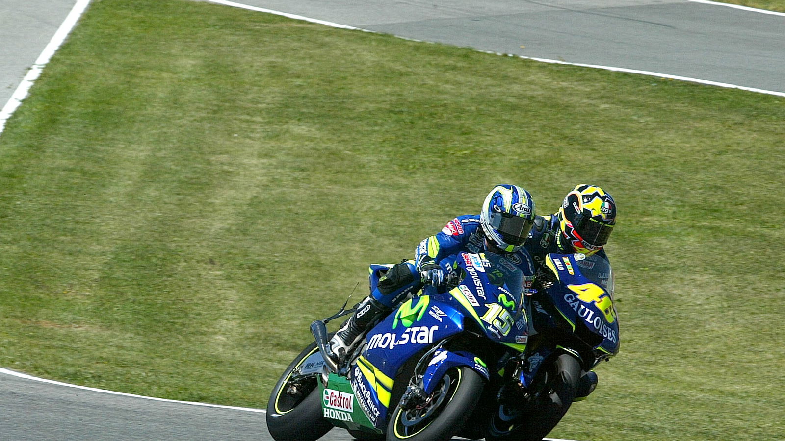 Gibernau and Rossi, last corner collision, Spanish MotoGP, 2005