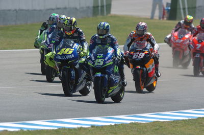 Race start, Spanish MotoGP Race 2005