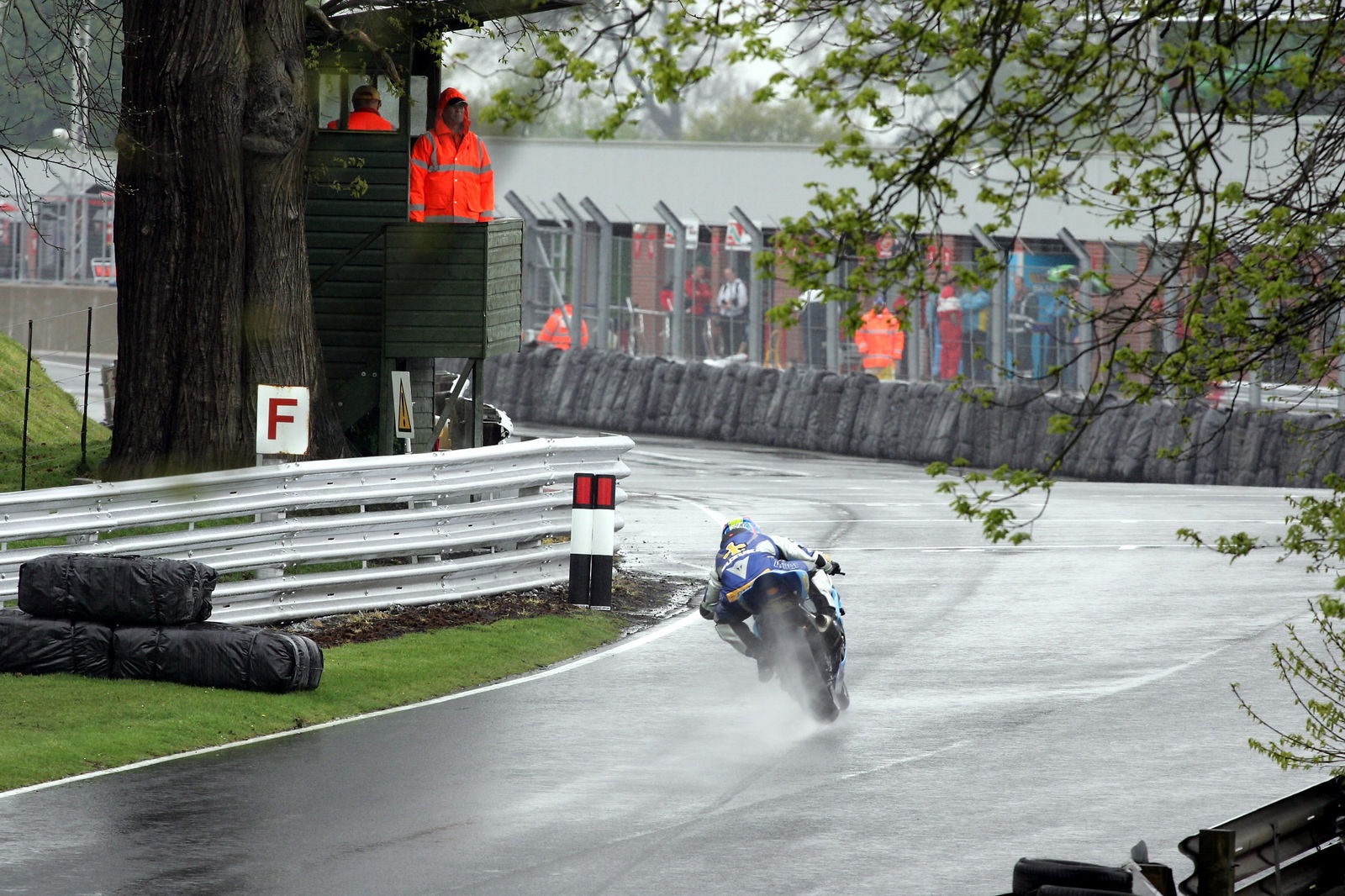 30.4.05
British Superbike Championship, Round 4, Oulton Park, Cheshire.
James Haydon, Rizla Suzuk