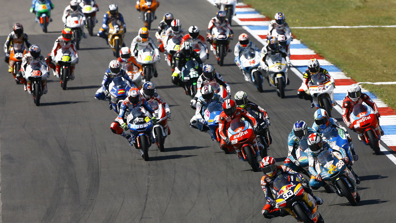 Marquez leads start, Dutch 125GP 2010