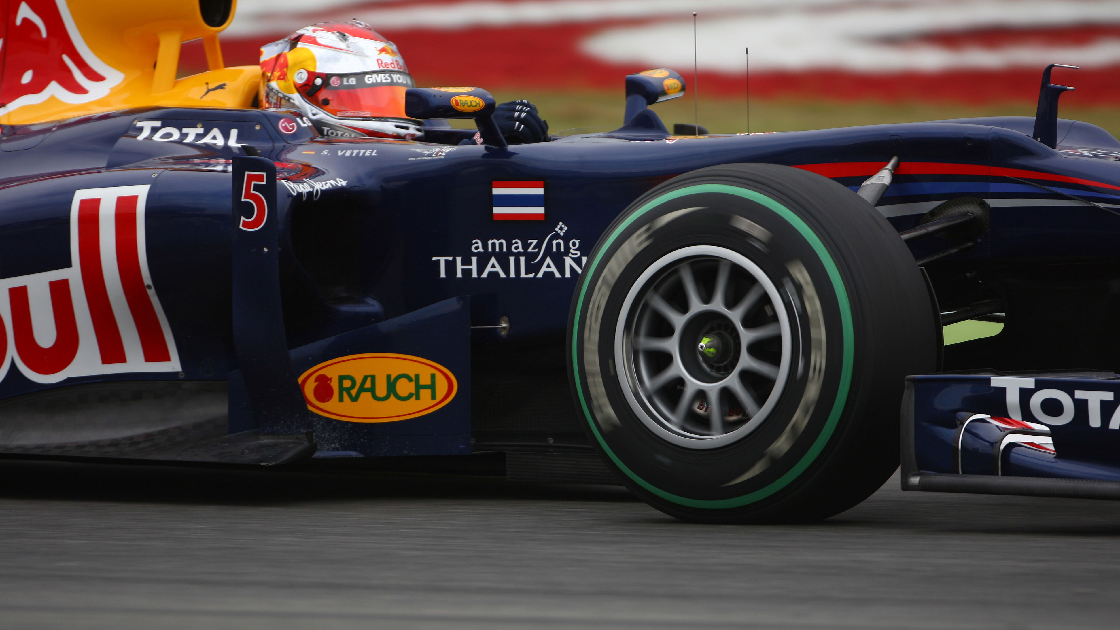 Friday Practice 2, Sebastian Vettel (GER), Red Bull Racing, RB6