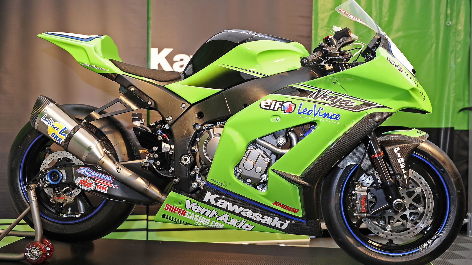 Sykes, Fujiwara test new Kawasaki ZX-10R