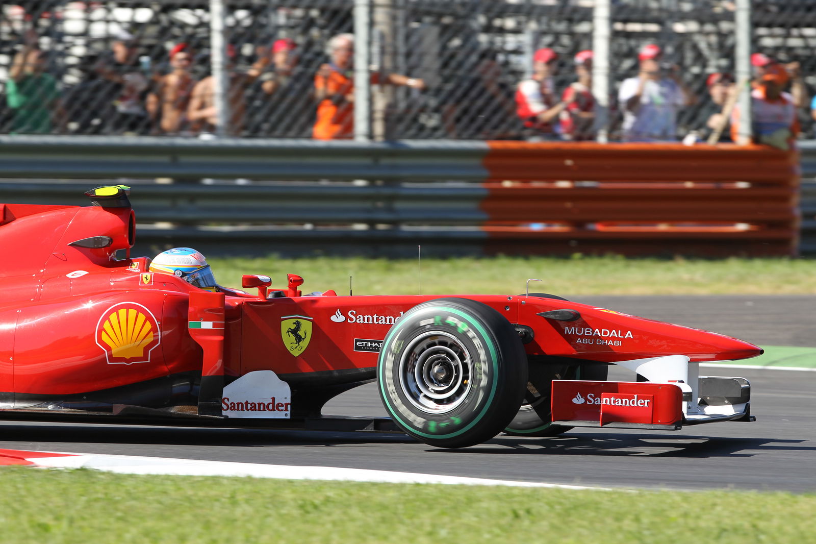 Friday Practice 2, Fernando Alonso (ESP), Scuderia Ferrari, F10
