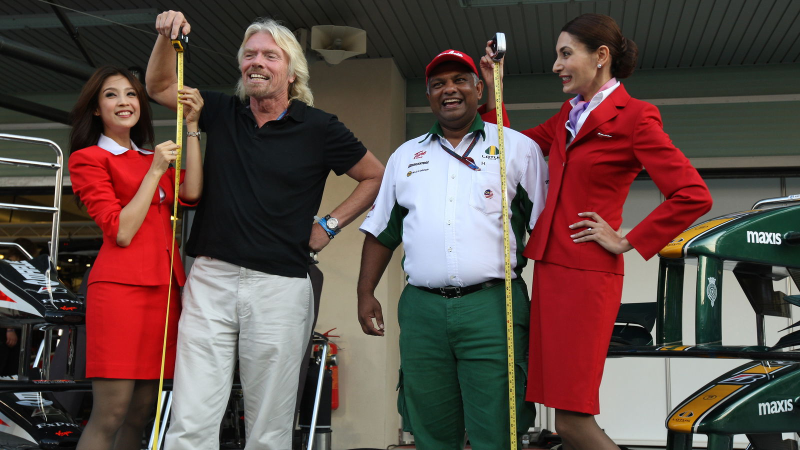 Saturday, Sir Richard Branson (GBR), Virgin Group CEO, Tony Fernandes (MAL), Lotus F1 Team follow up