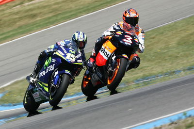 Gibernau and Biaggi, Dutch MotoGP, 2005