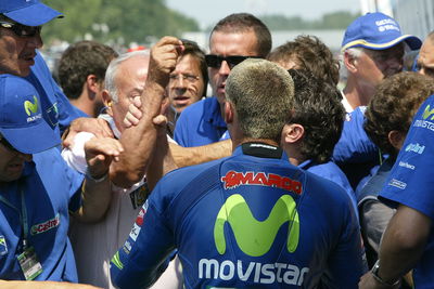 Melandri attacked by Valerio Biaggi, Dutch MotoGP 2005