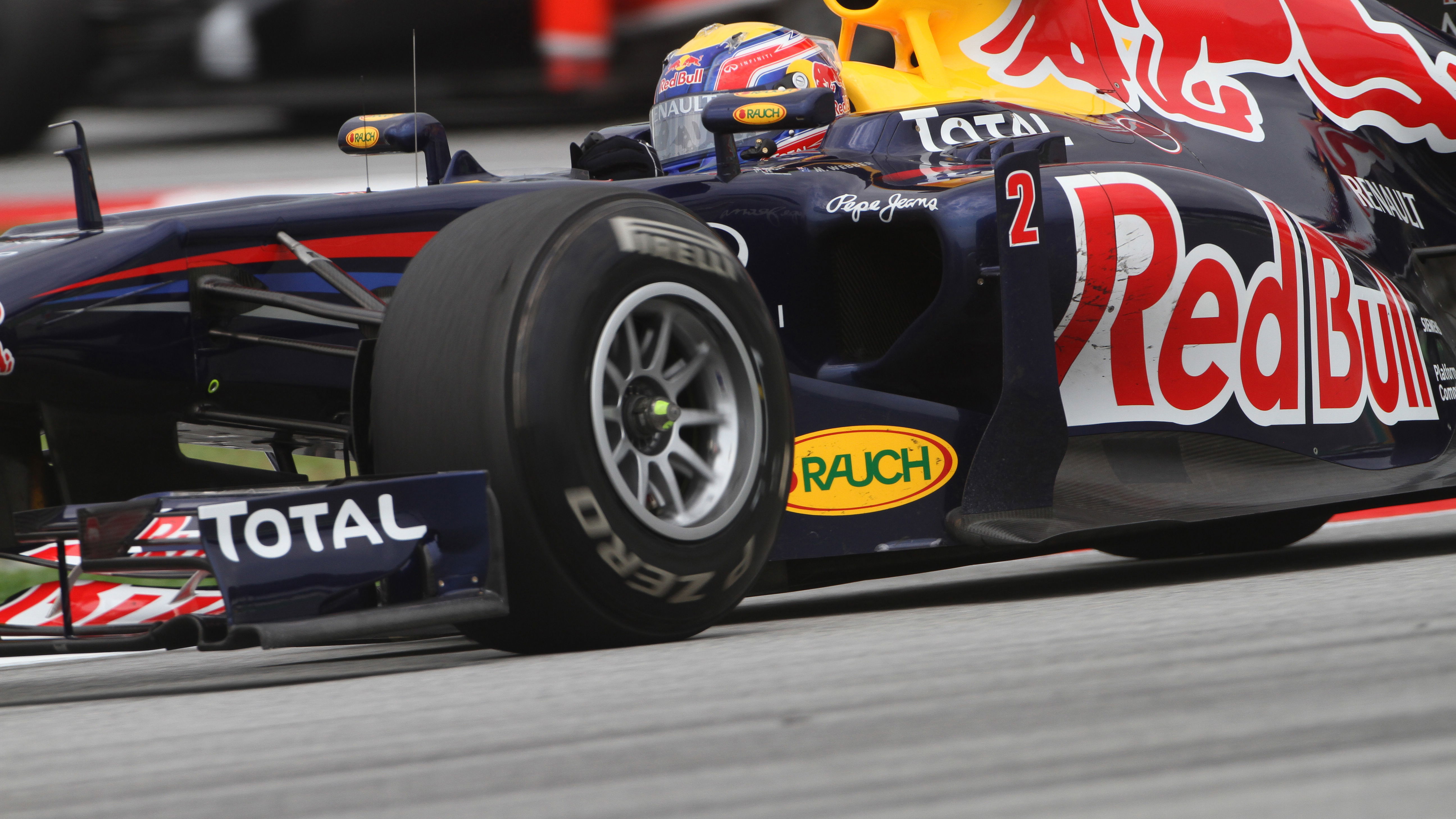 08.04.2011- Friday Practice 1, Mark Webber (AUS), Red Bull Racing, RB7