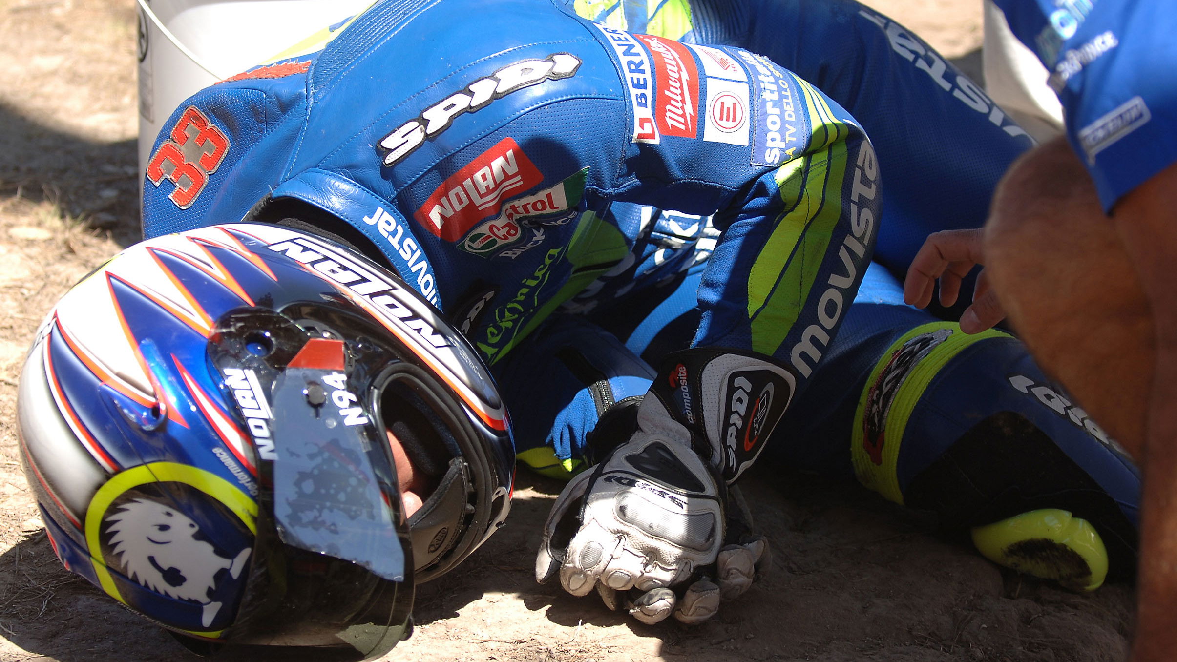 Melandri after crash, US MotoGP 2005
