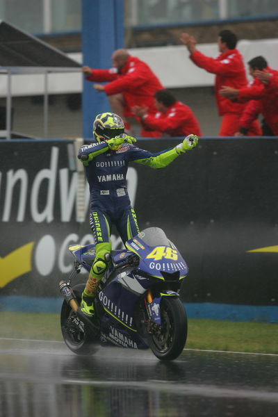 Rossi celebrates, British MotoGP, 2005