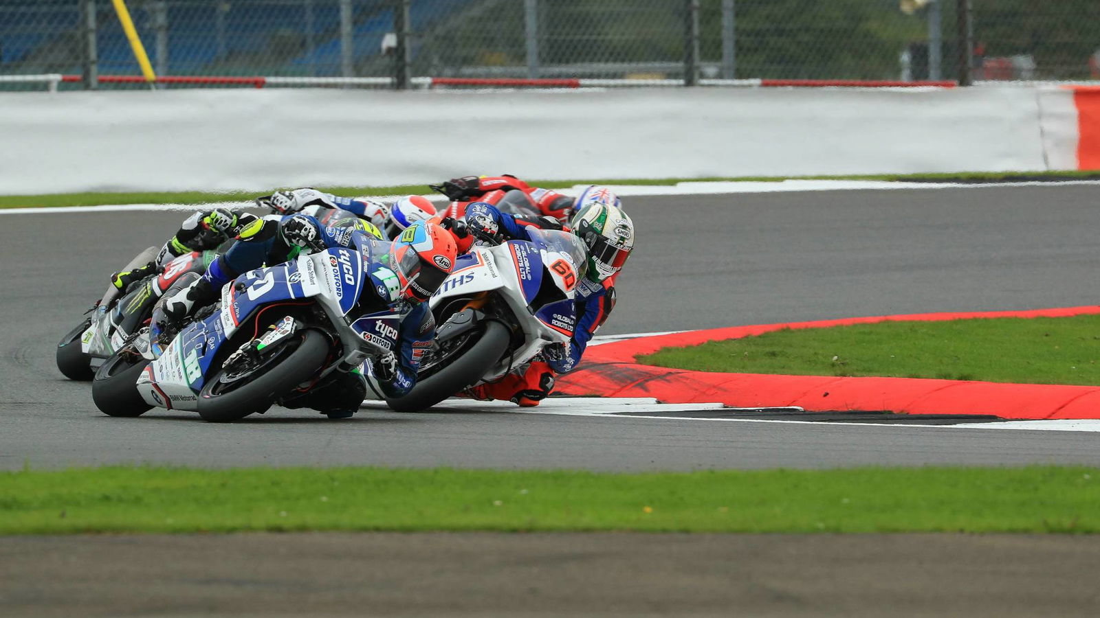 Reid set for operation on fractured femur