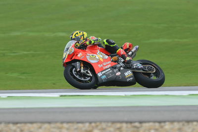 Irwin injured in FP1 off at Donington Park