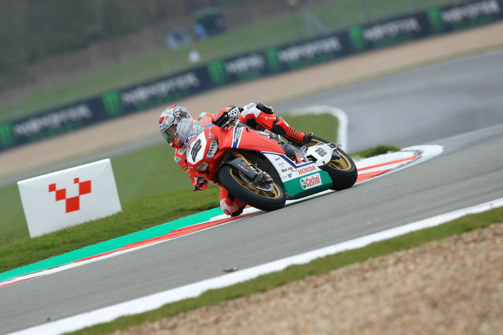 Ray “to stay grounded” for BSB title focus