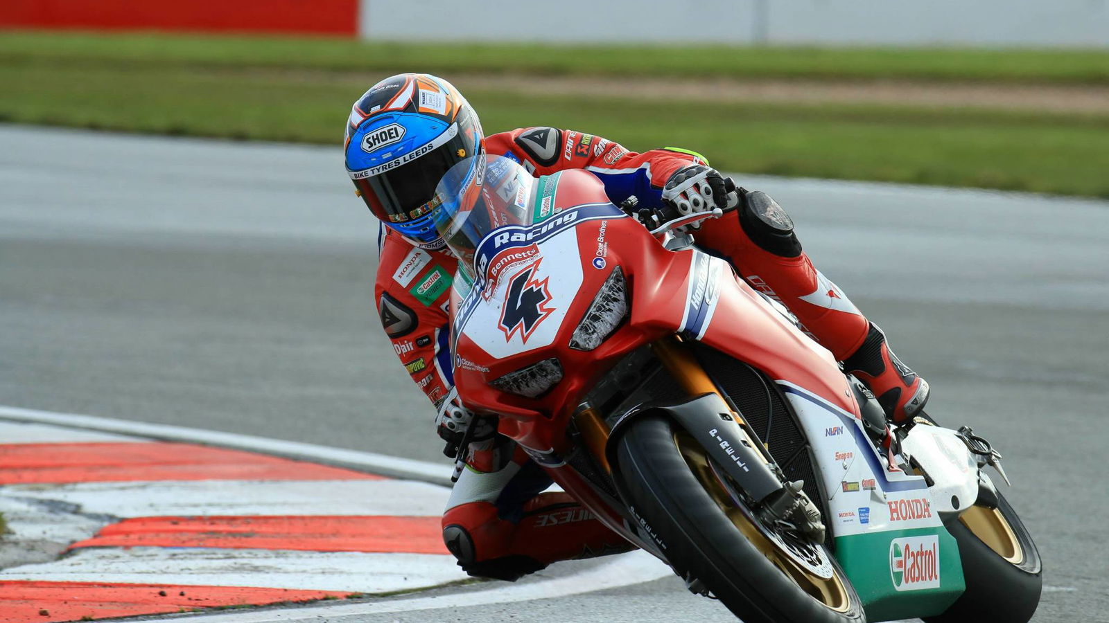 Linfoot out with injury in FP2 fall