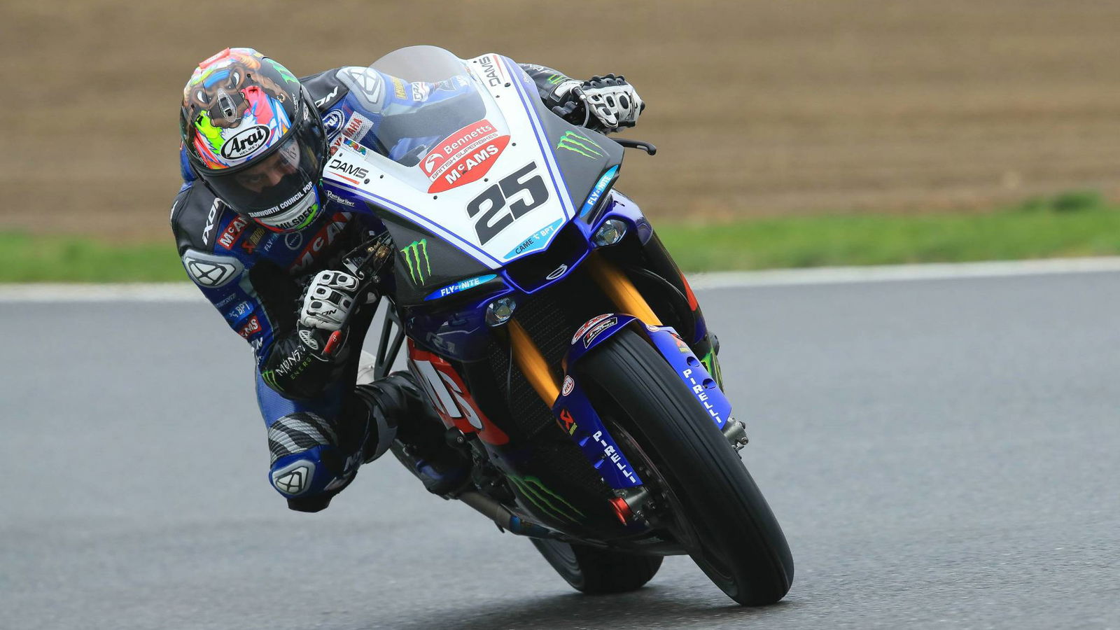 Brookes manages quickshifter issue in front row fight