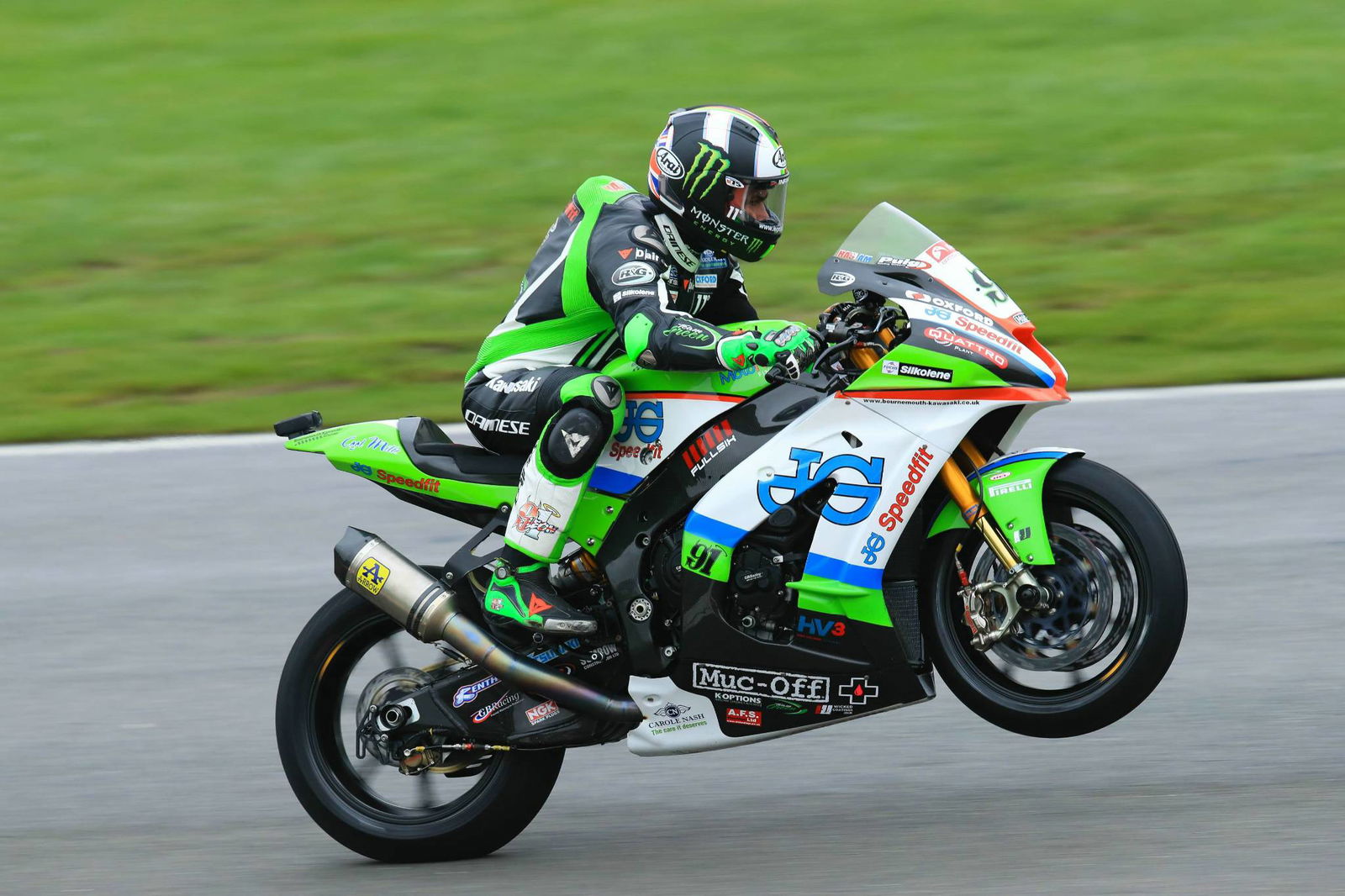 Byrne beats Ray in Brands Hatch Indy opener