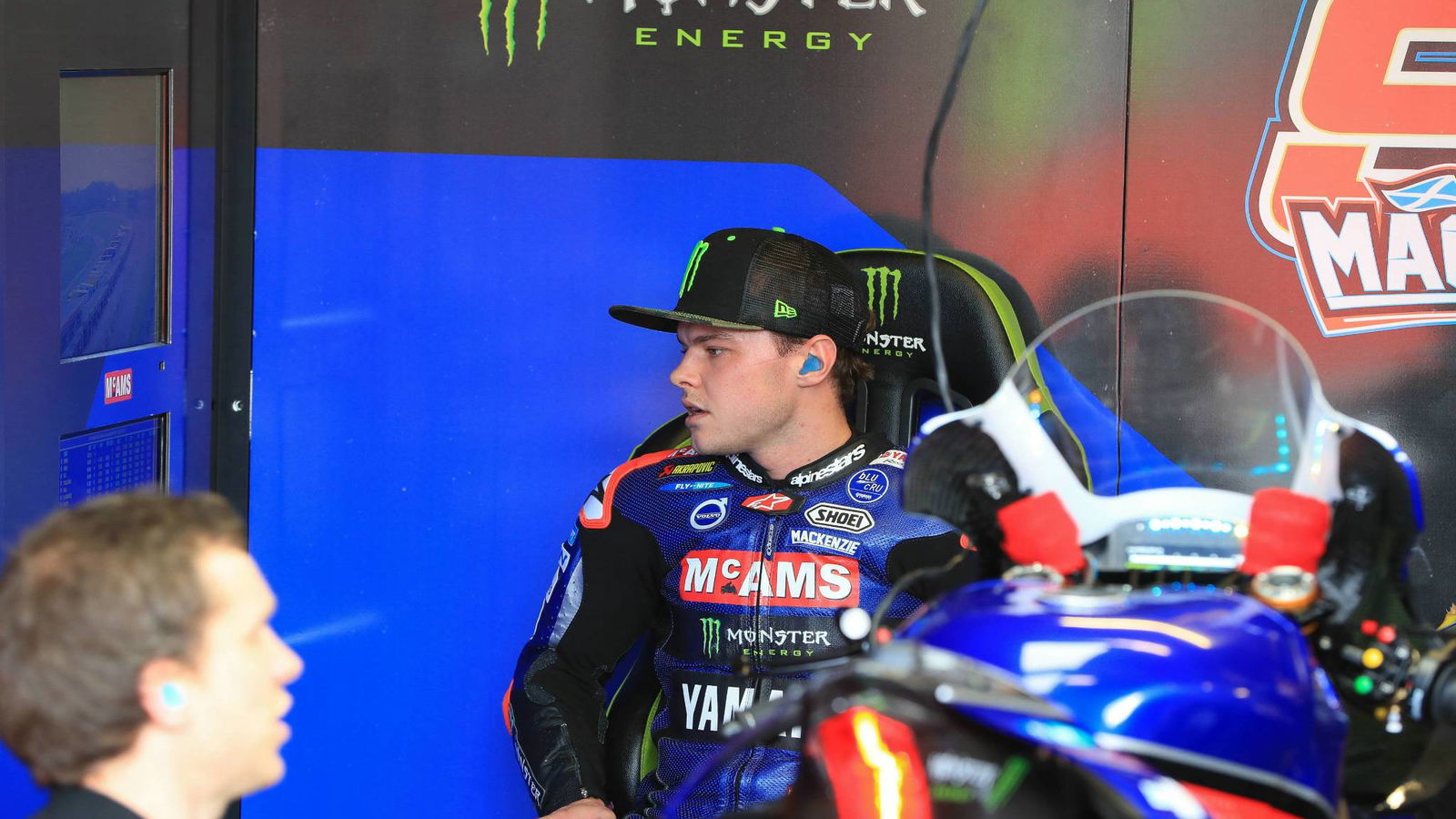 Hickman keeps top spot after Mackenzie lap deleted