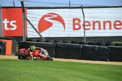 Byrne beats Ray in Brands Hatch Indy opener