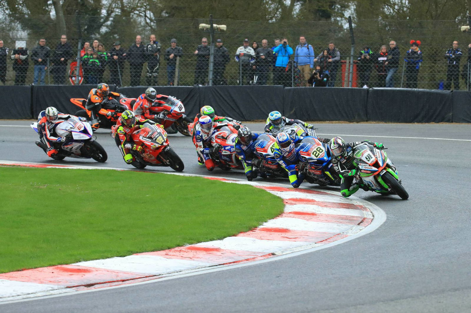 Haslam masters wet for tense Brands Hatch Indy victory