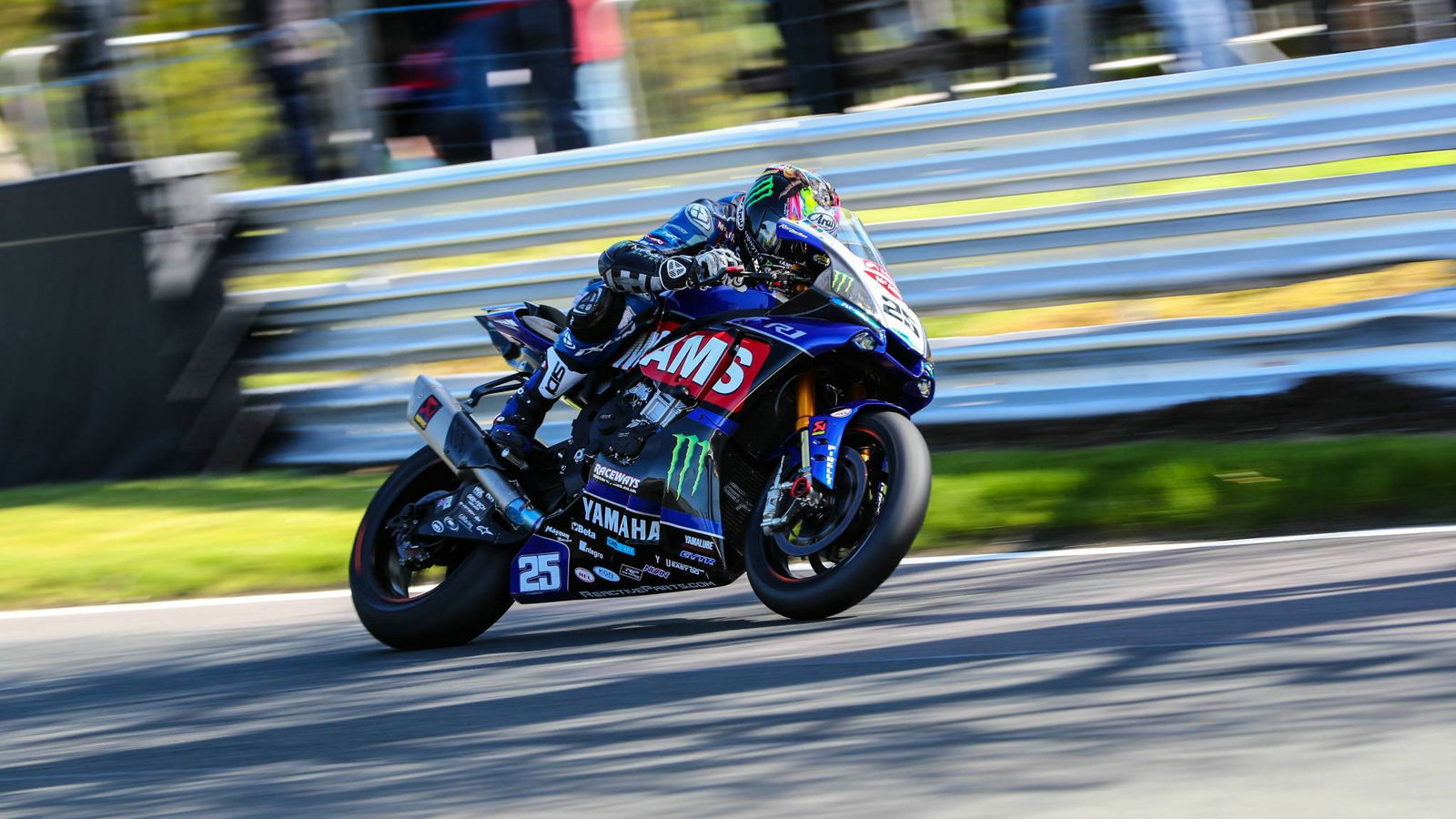 TT: McAMS Yamaha to run Brookes Superstock, Supersport bikes