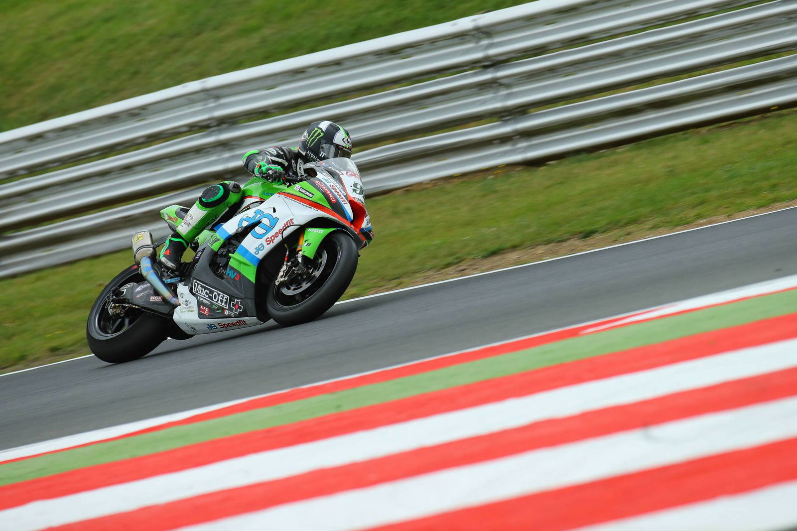 Back-shift gear issue denies Haslam double