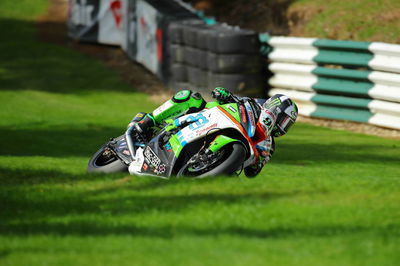 Haslam on top as Kawasakis dominate at Cadwell Park