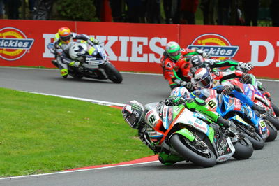 Haslam doubles up at Cadwell Park