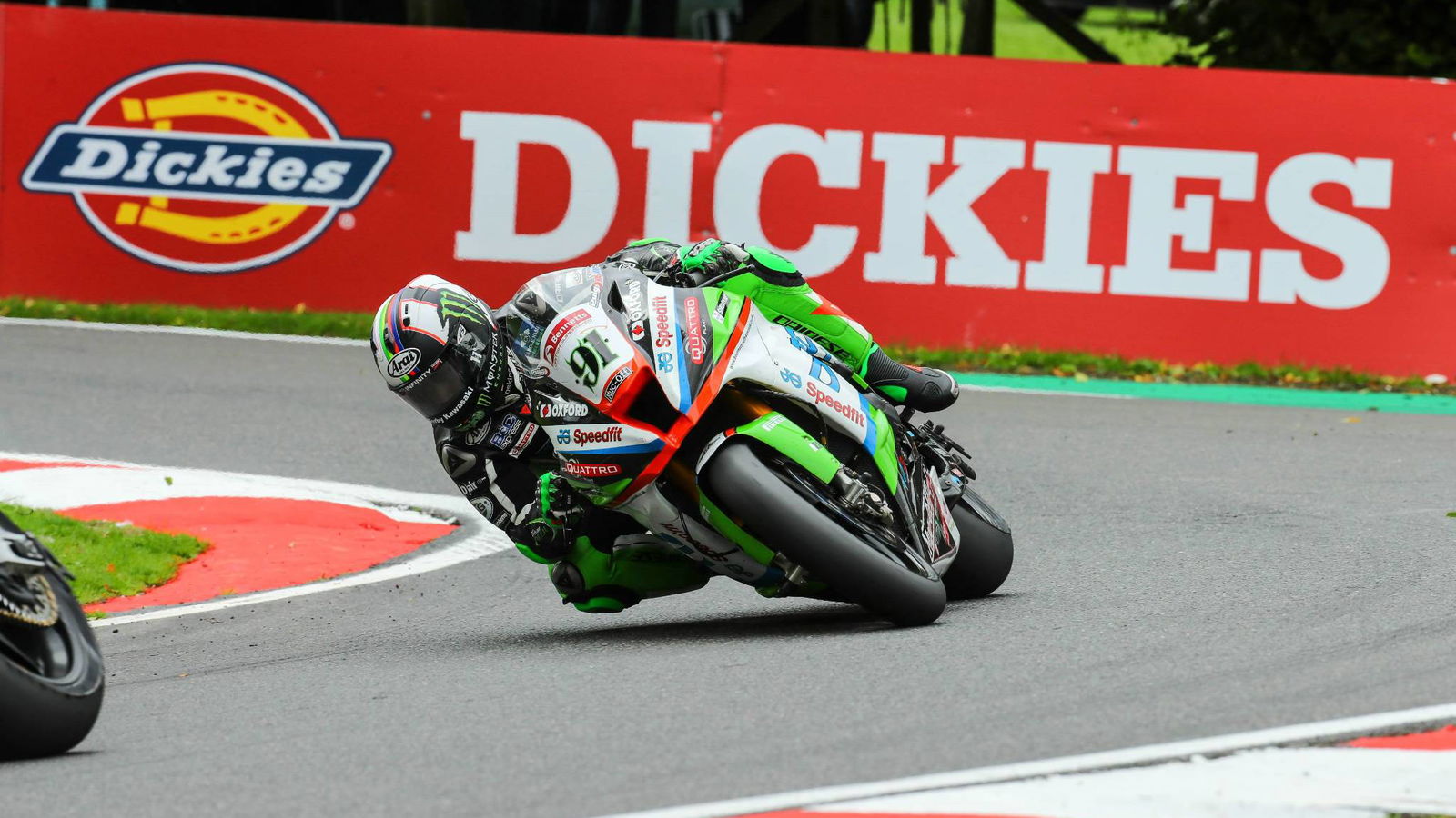 Haslam doubles up at Cadwell Park