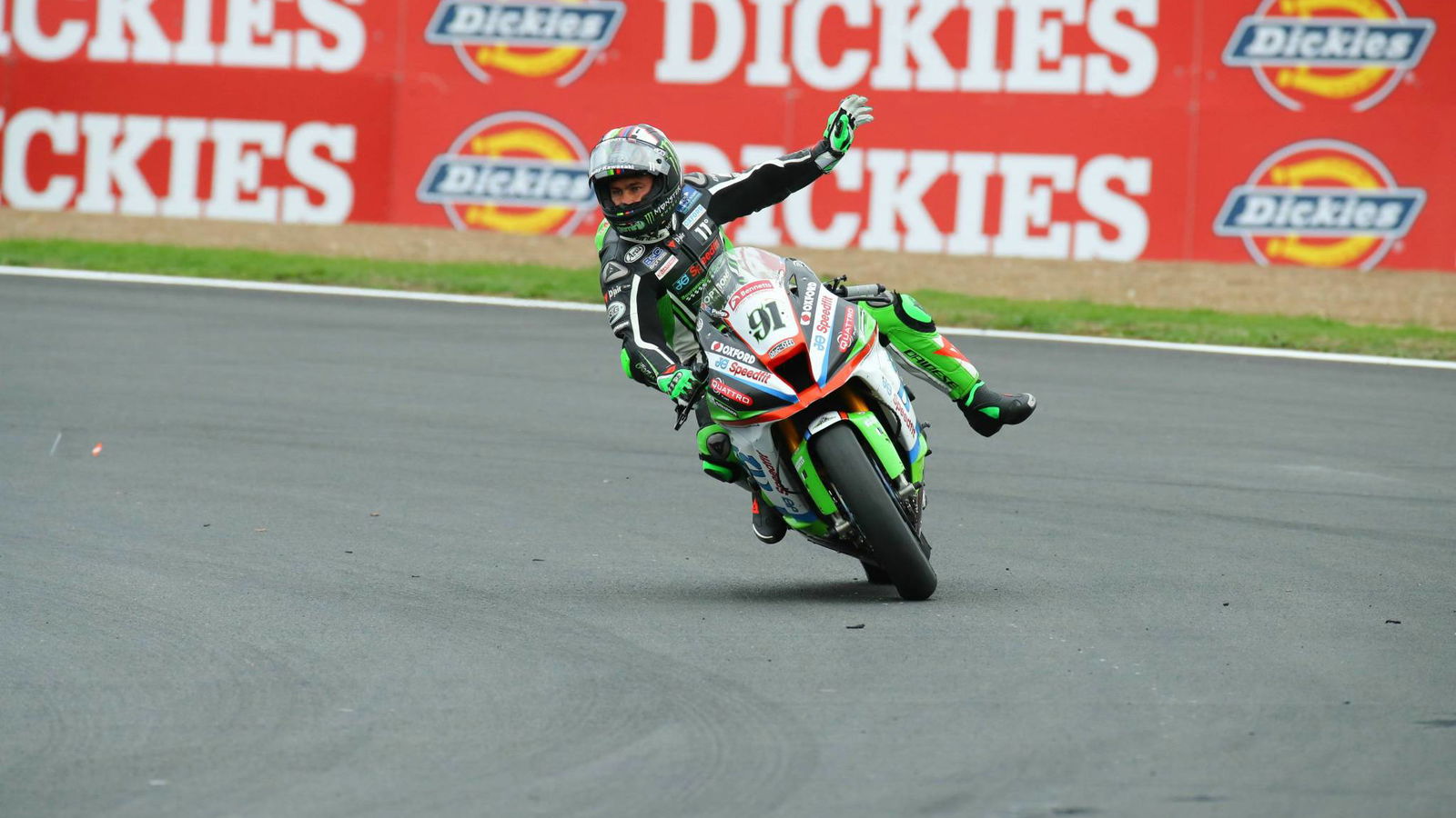 Haslam edges surprise package Rea with Dixon third