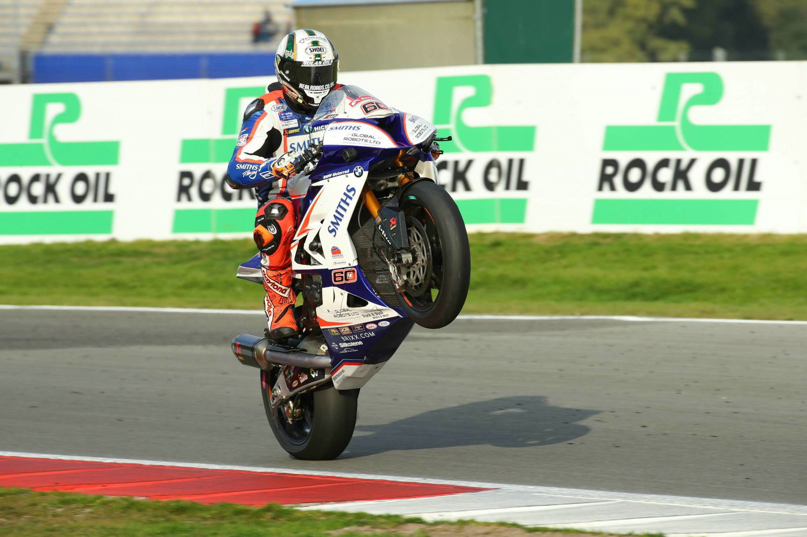 Hickman edges Brookes, Dixon with Haslam 11th
