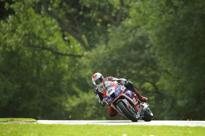 Haslam seals maiden BSB title in Brands Hatch opener