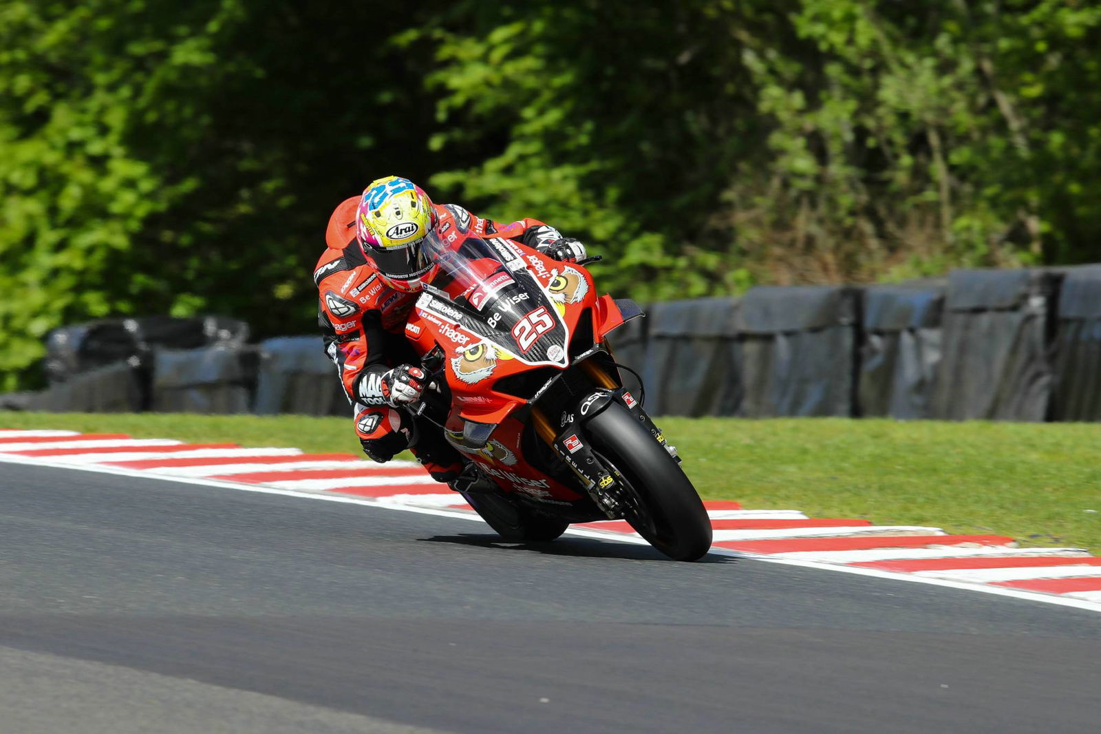 Dominant Brookes tops FP2 by 0.7secs