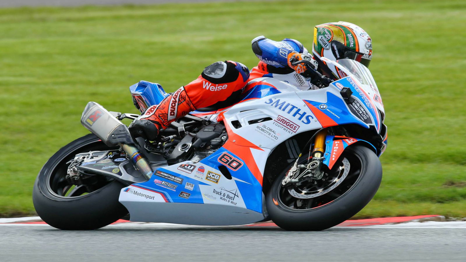 NW200: Hickman dominates to Superstock win on Smiths BMW