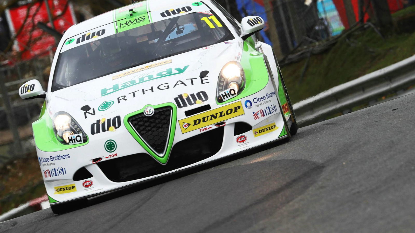 Austin leads Ingram in opening BTCC practice