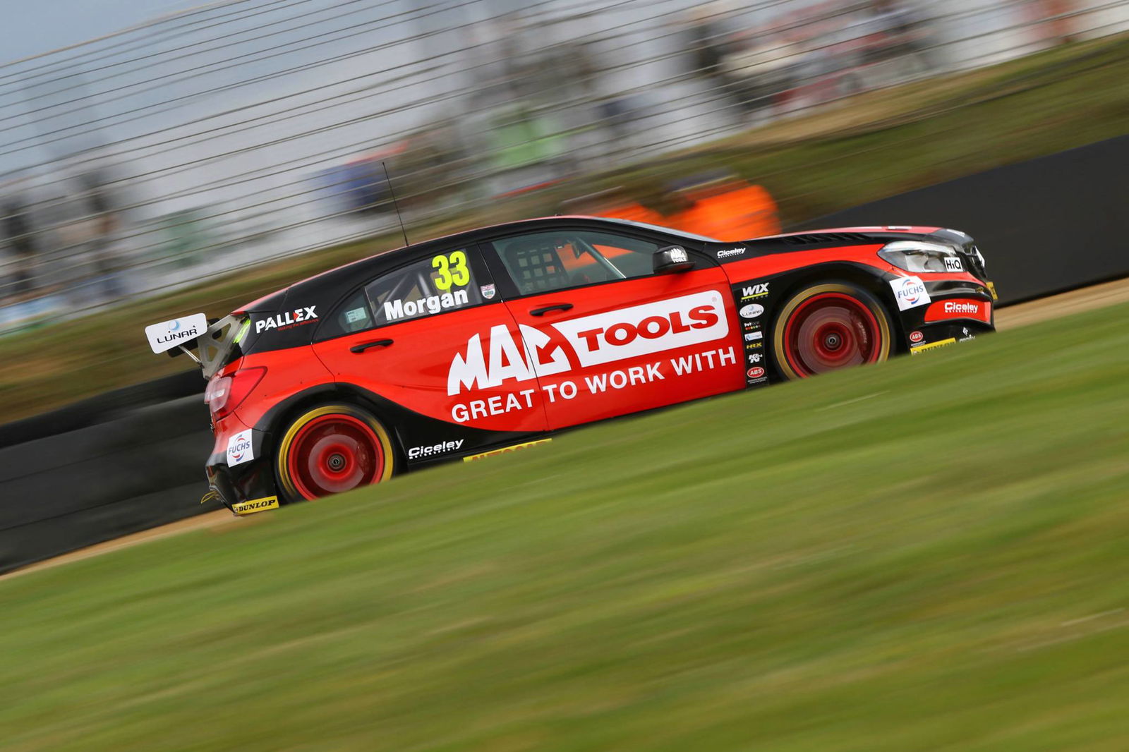 Thruxton: Race Results (2)