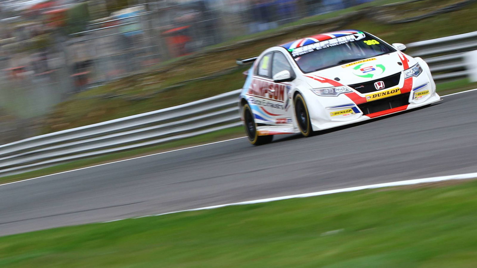Simpson storms to dominant maiden BTCC pole