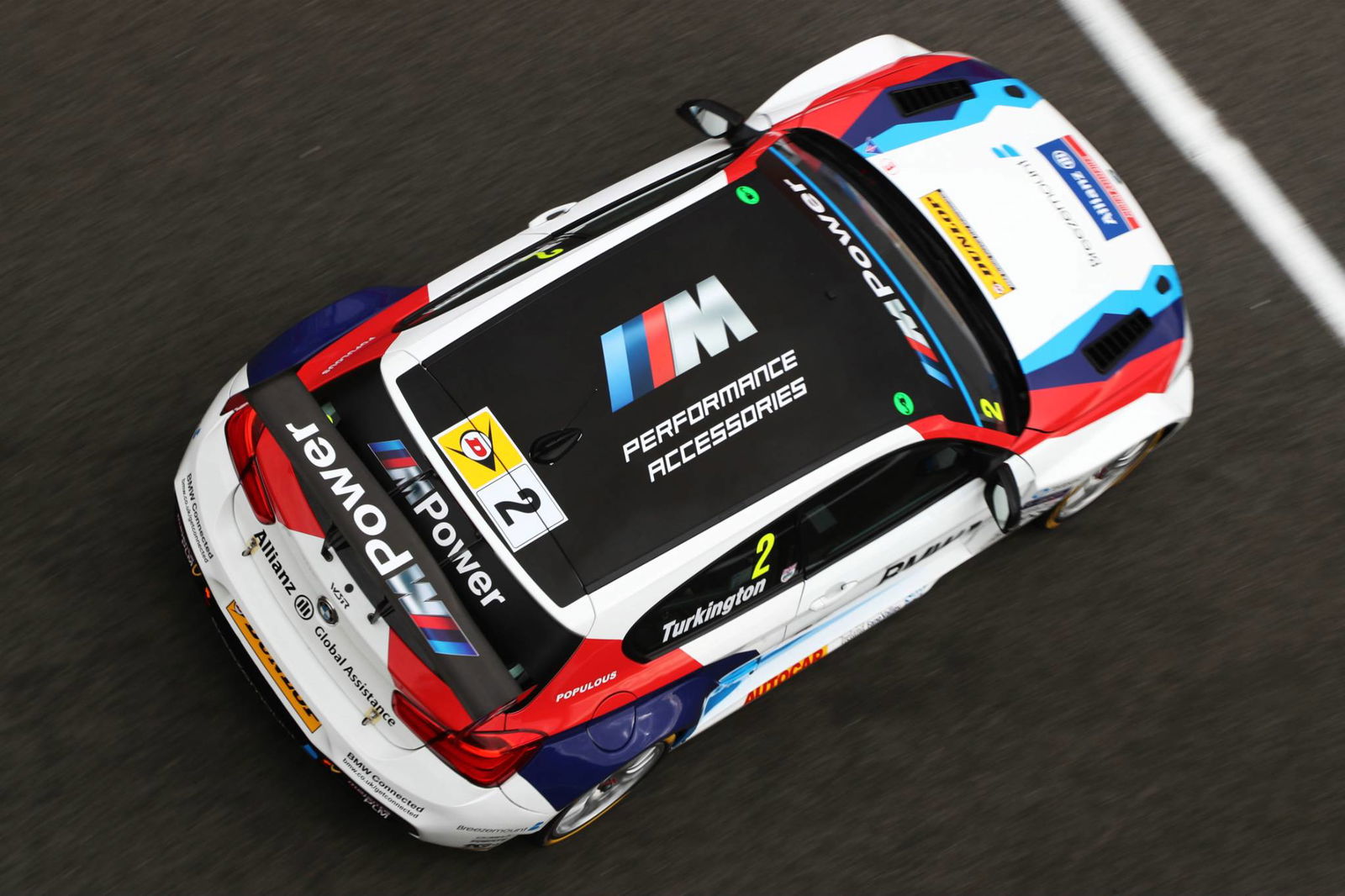 Neal takes record breaking Thruxton BTCC pole
