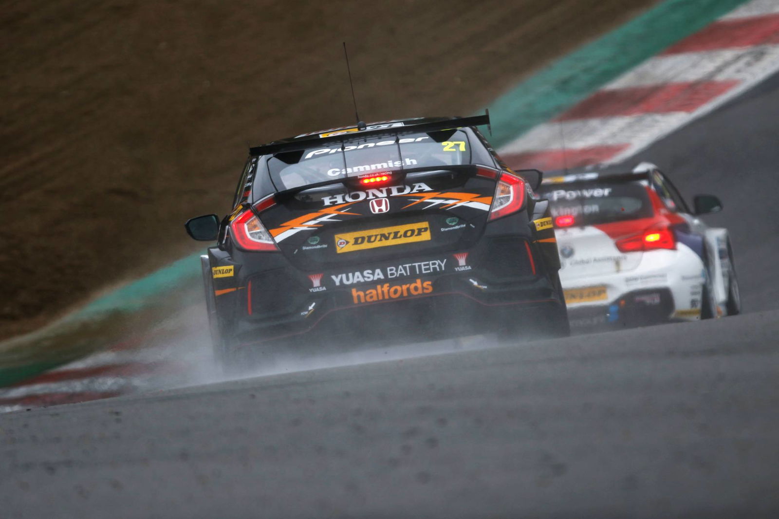 Cammish leads Cook in wet opening practice