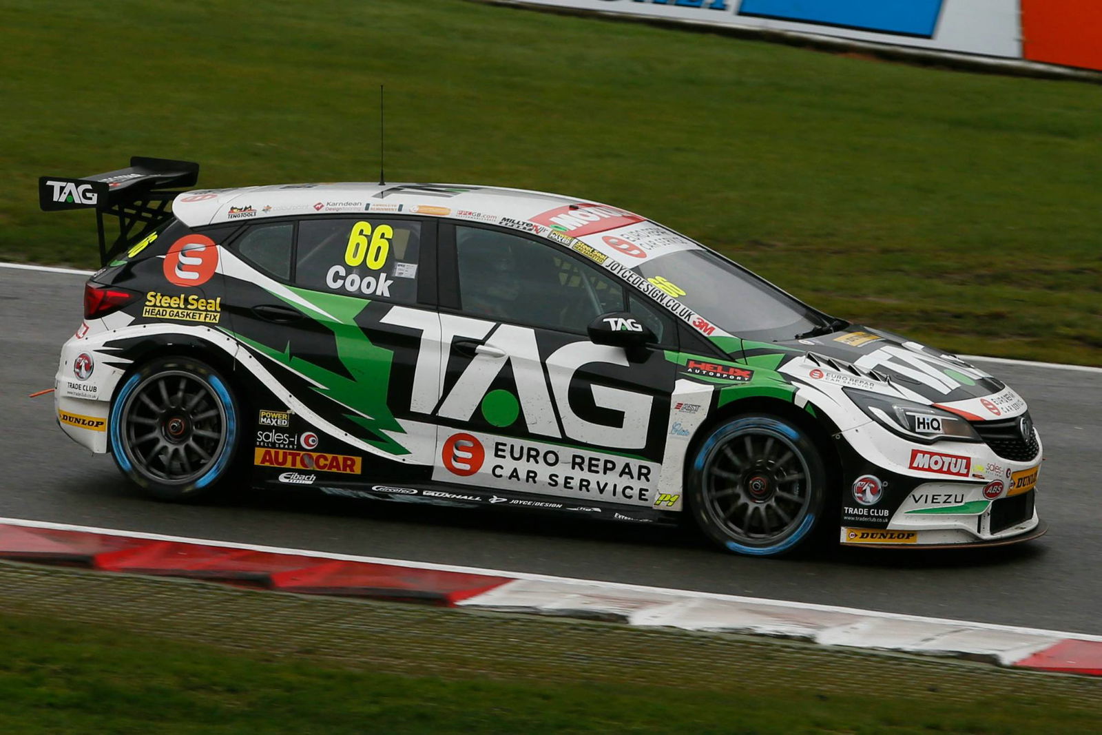 Ellinas beats Plato for race one pole