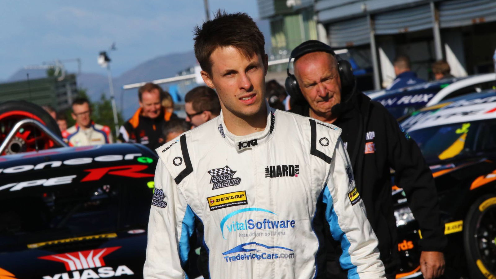Bushell beats Jordan in second practice