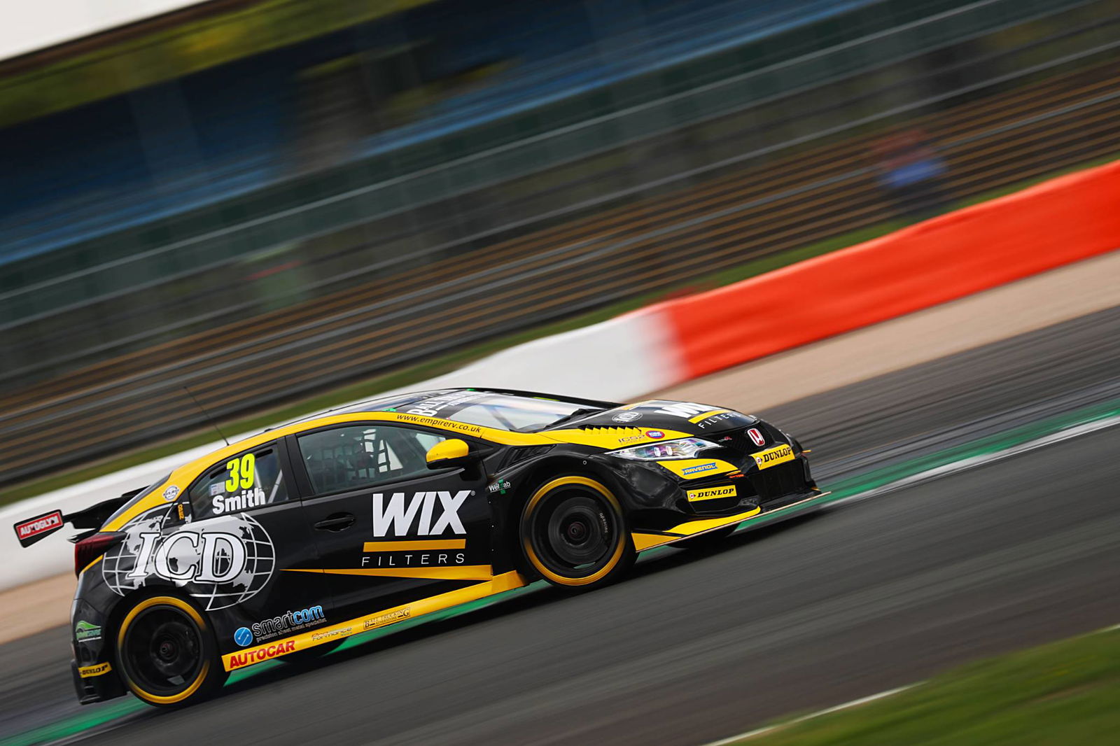 Harper claims final Carrera Cup pole position of 2018