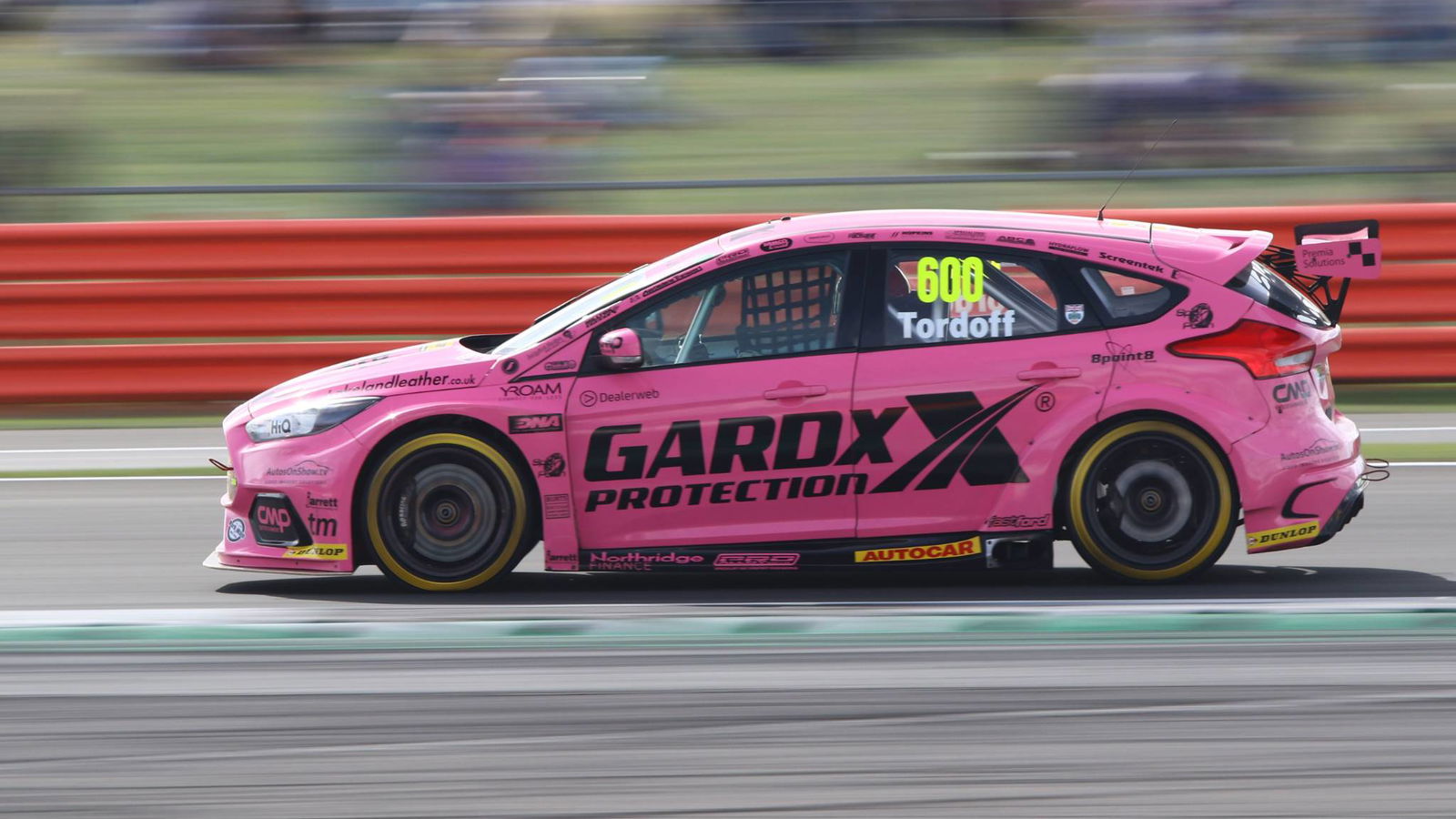 Tordoff beats Chilton for first BTCC win of 2018