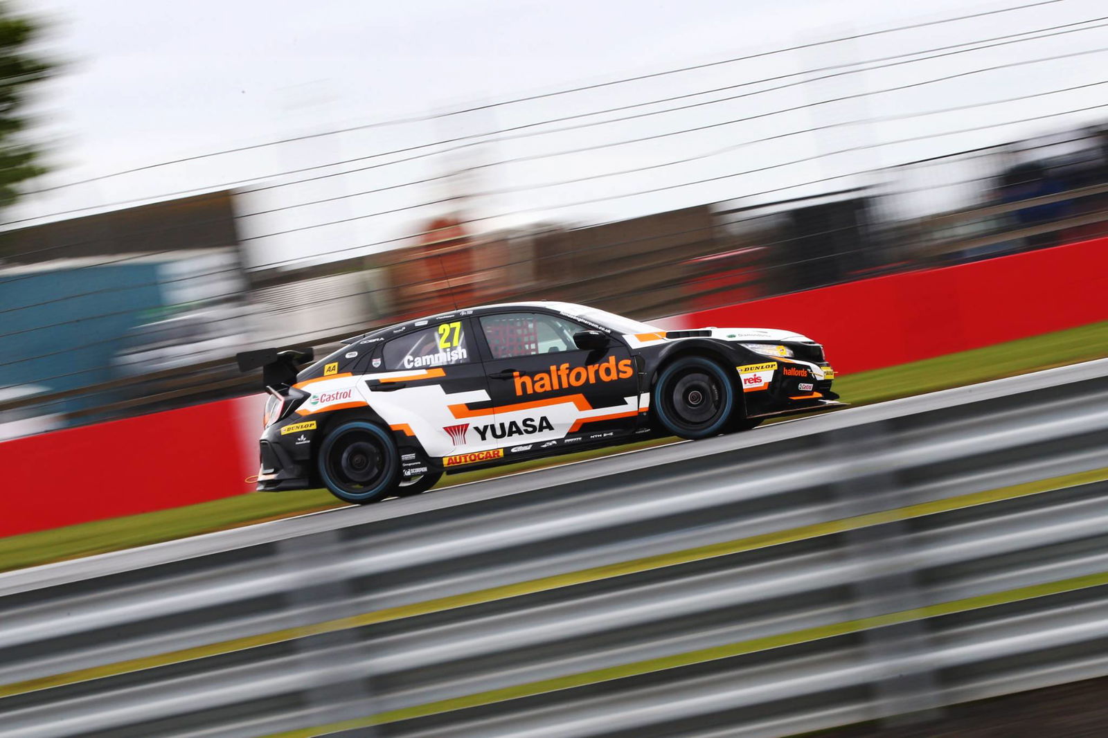 Sutton quickest ahead of Jordan in greasy FP1