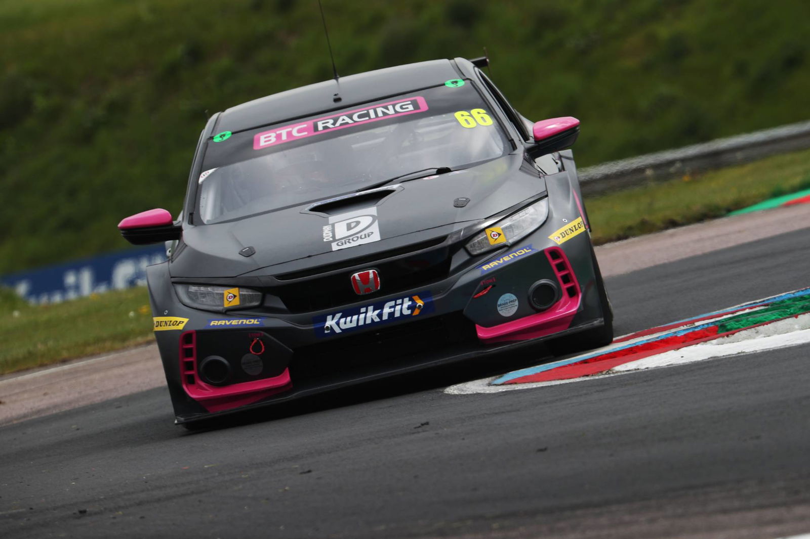 'Positive weekend' for joint-leader Turkington