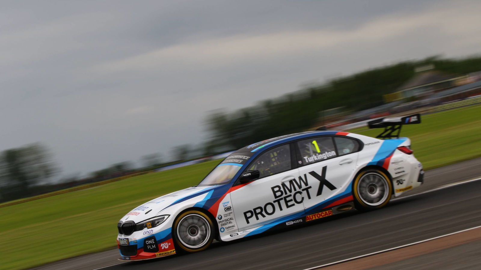 Turkington takes sensational pole on maximum ballast