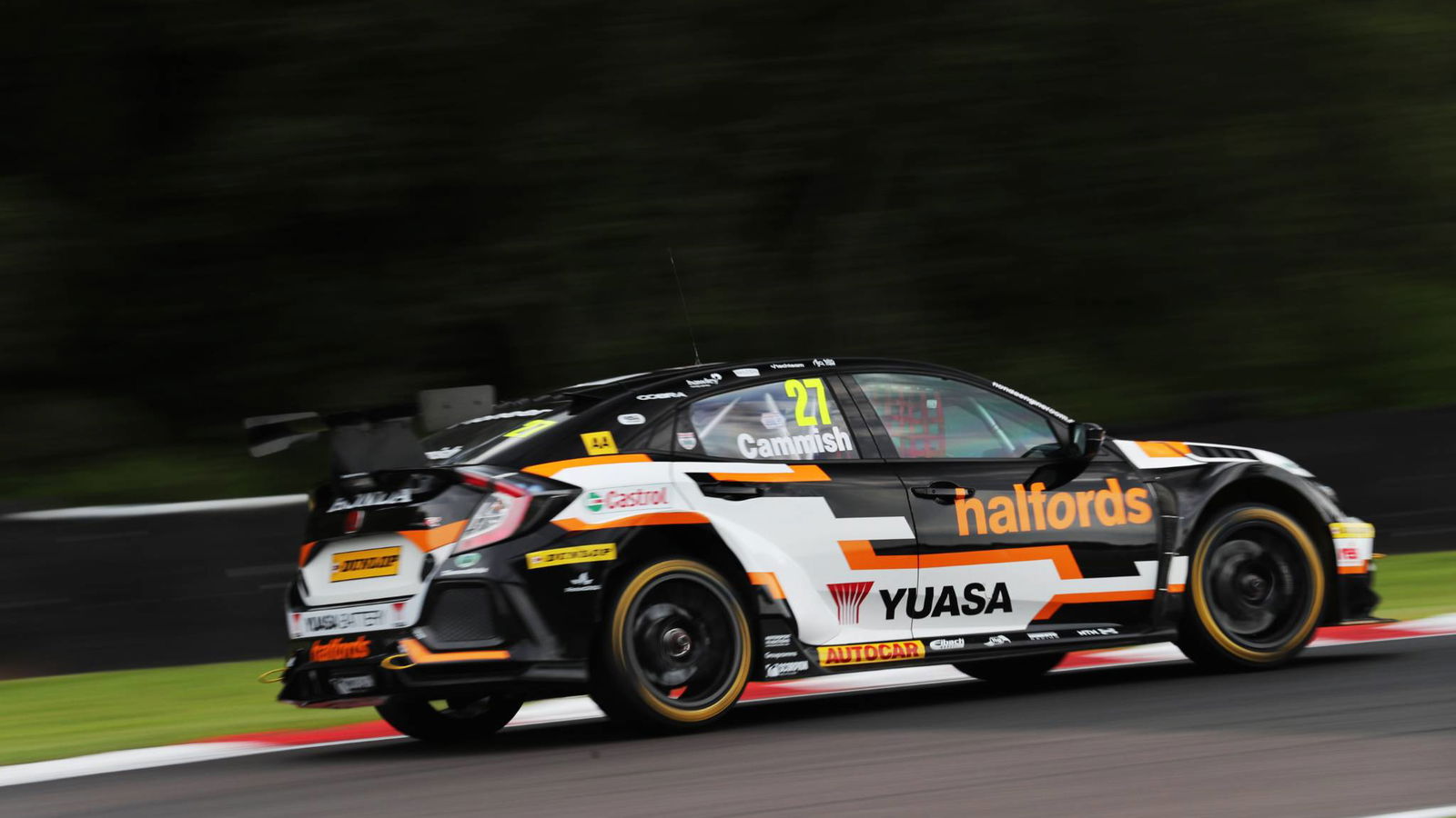 Cammish leads Plato in second BTCC practice