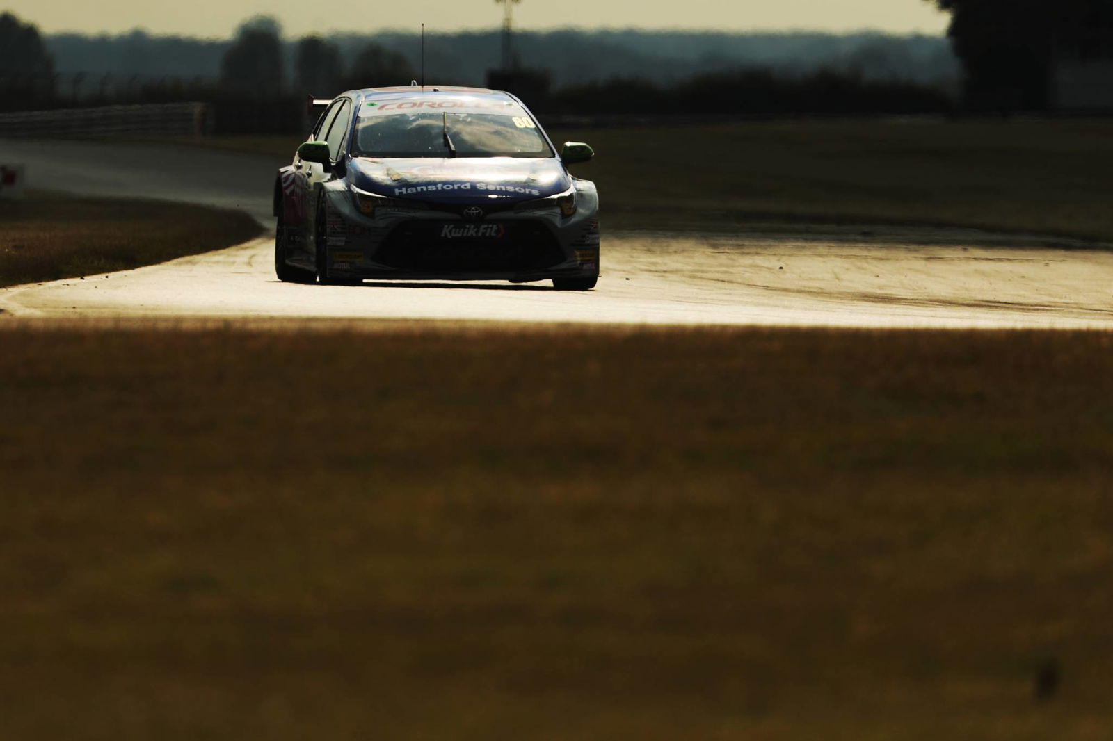 Ingram beats Cammish to pole by 0.002s!