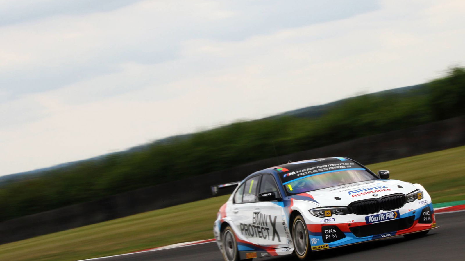 Turkington strengthens BTCC lead with race two win