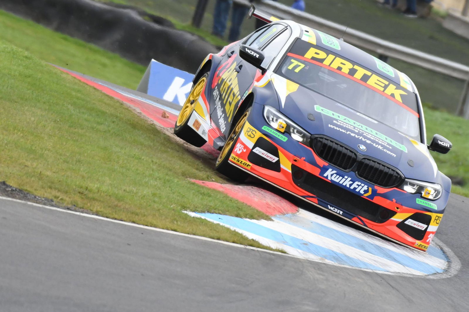 Butcher defeats Jordan for home BTCC victory