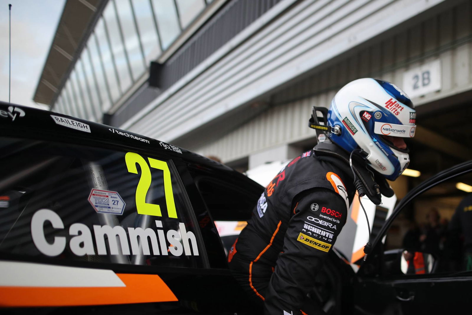 Cammish signs new two-year deal with Team Dynamics