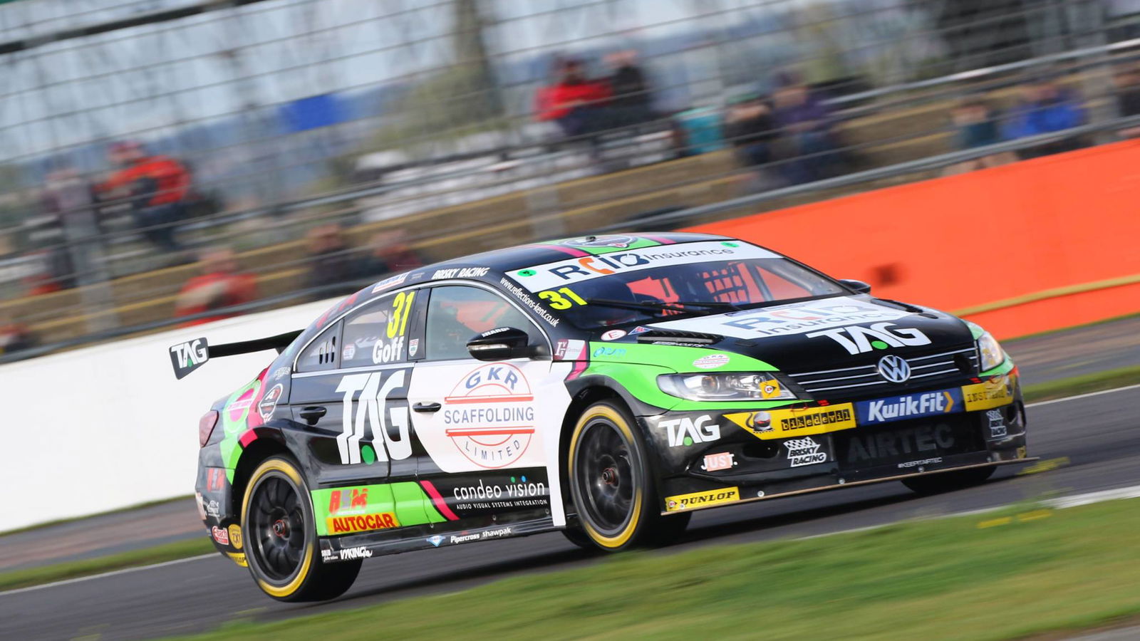Goff takes shock win in crazy reverse grid race